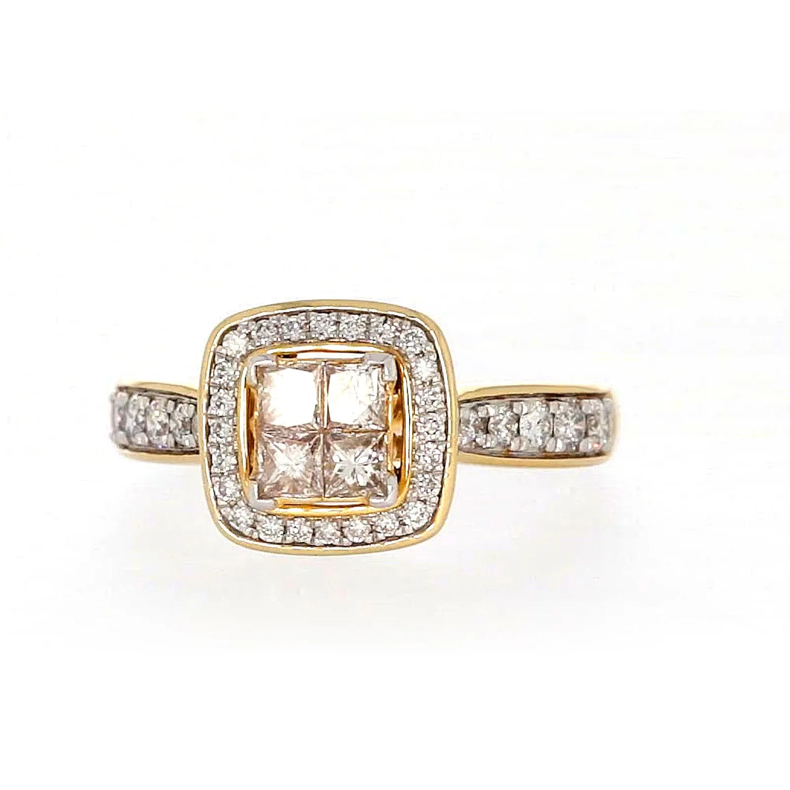 New York 14ct Yellow Gold Round Brilliant & Princess Cut 3/4 Carat tw of Diamonds Ring