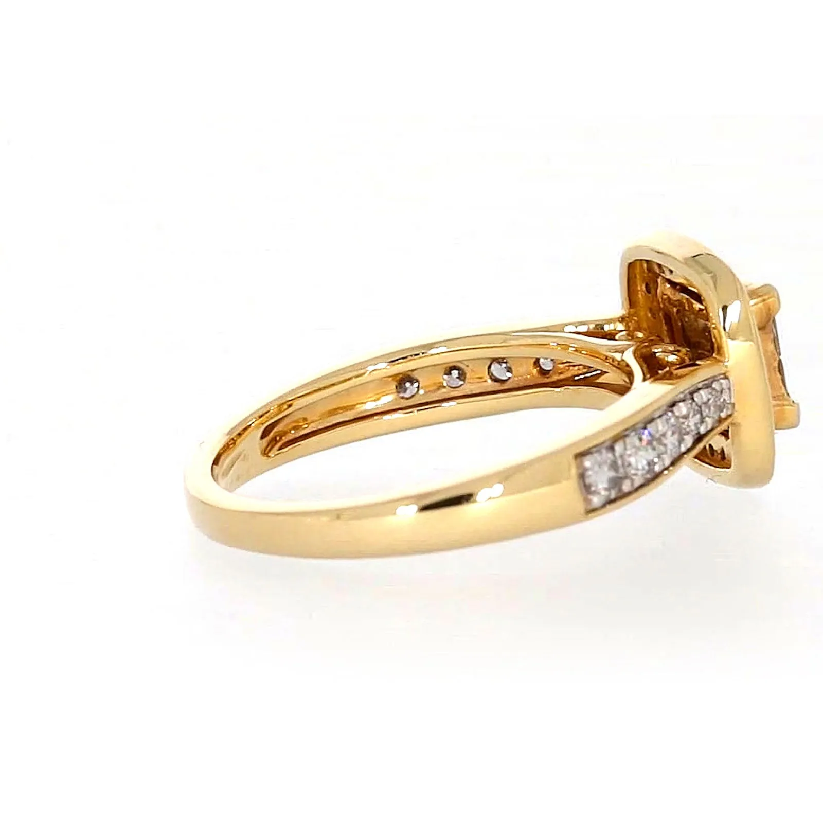 New York 14ct Yellow Gold Round Brilliant & Princess Cut 3/4 Carat tw of Diamonds Ring