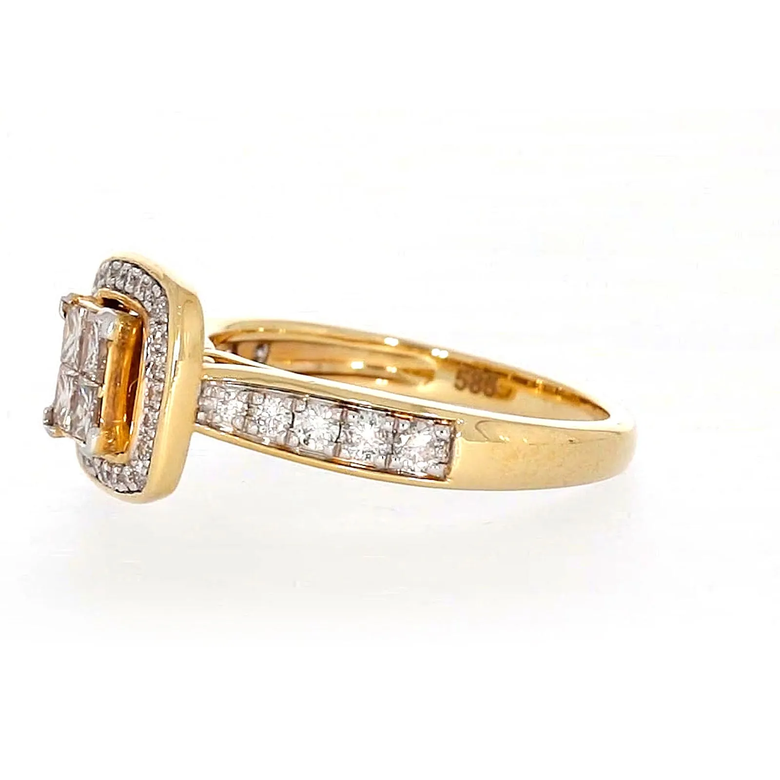 New York 14ct Yellow Gold Round Brilliant & Princess Cut 3/4 Carat tw of Diamonds Ring