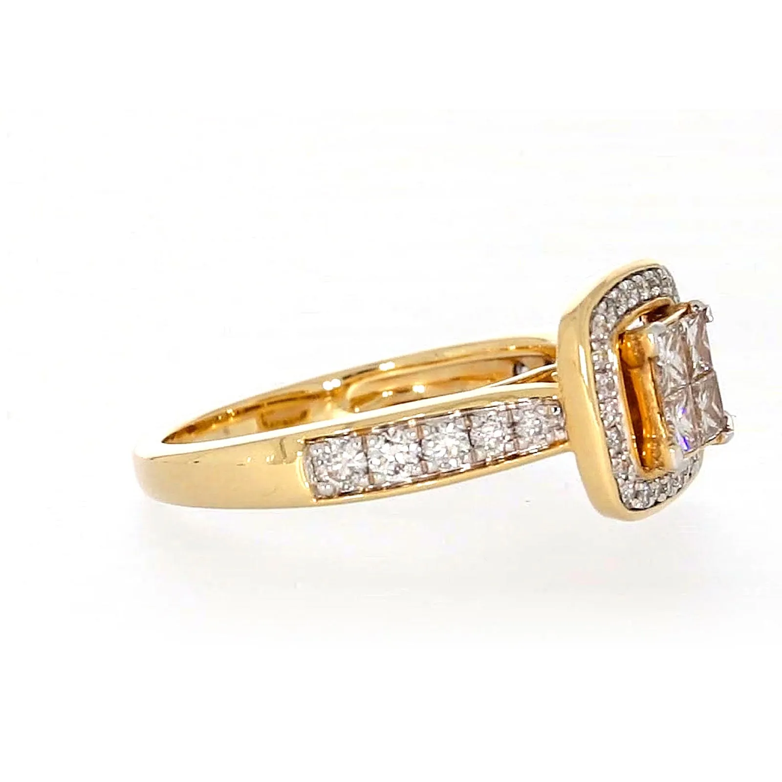 New York 14ct Yellow Gold Round Brilliant & Princess Cut 3/4 Carat tw of Diamonds Ring