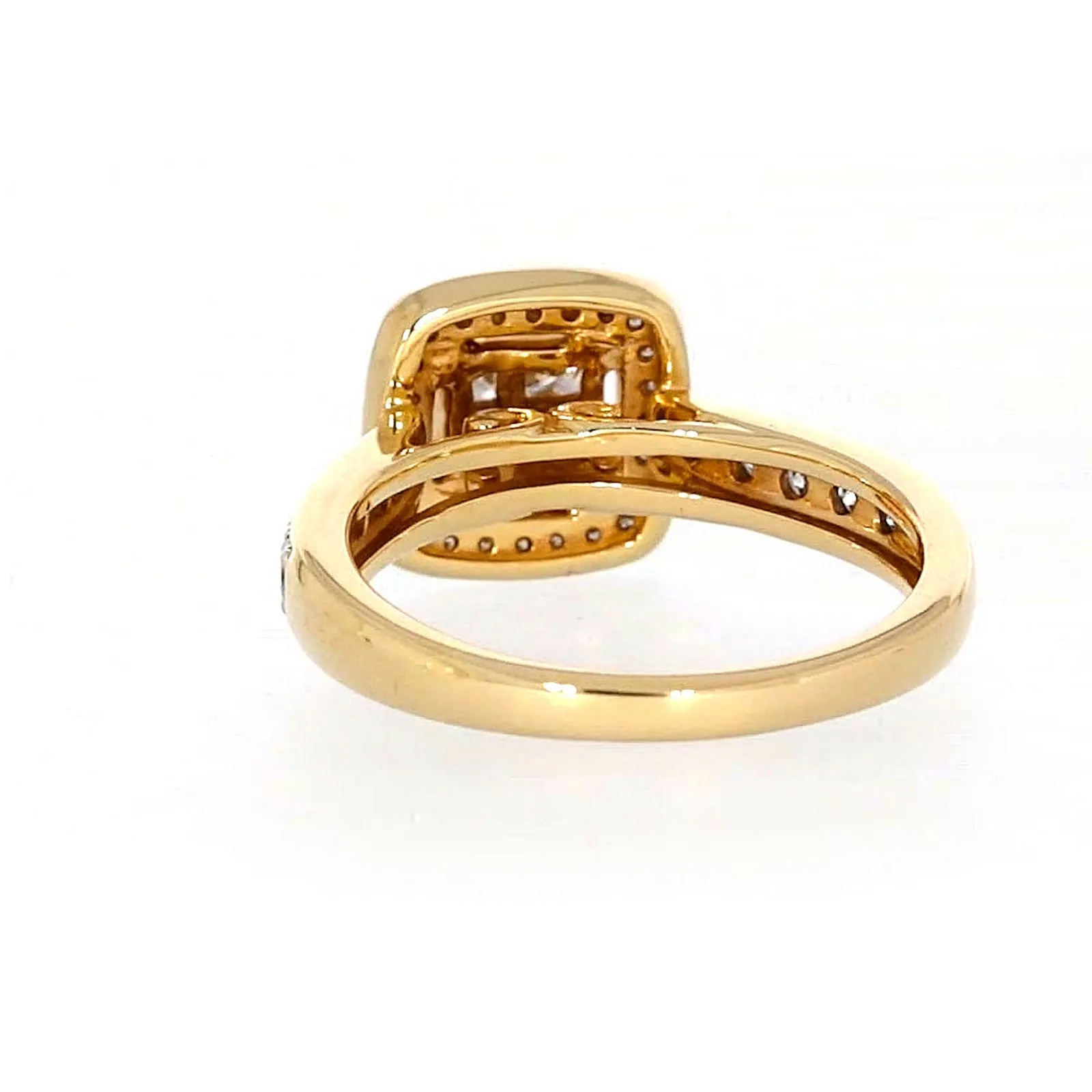 New York 14ct Yellow Gold Round Brilliant & Princess Cut 3/4 Carat tw of Diamonds Ring