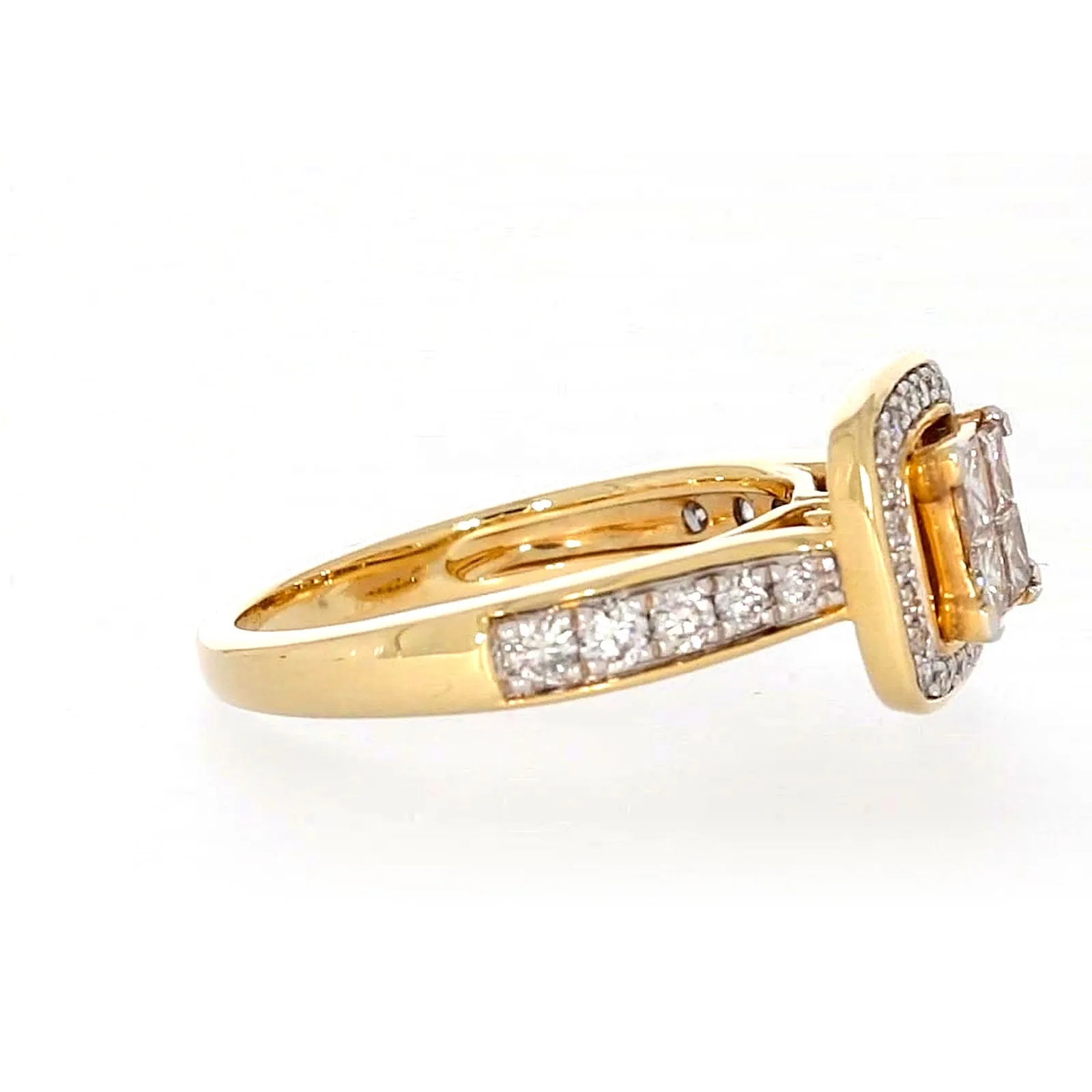 New York 14ct Yellow Gold Round Brilliant & Princess Cut 3/4 Carat tw of Diamonds Ring