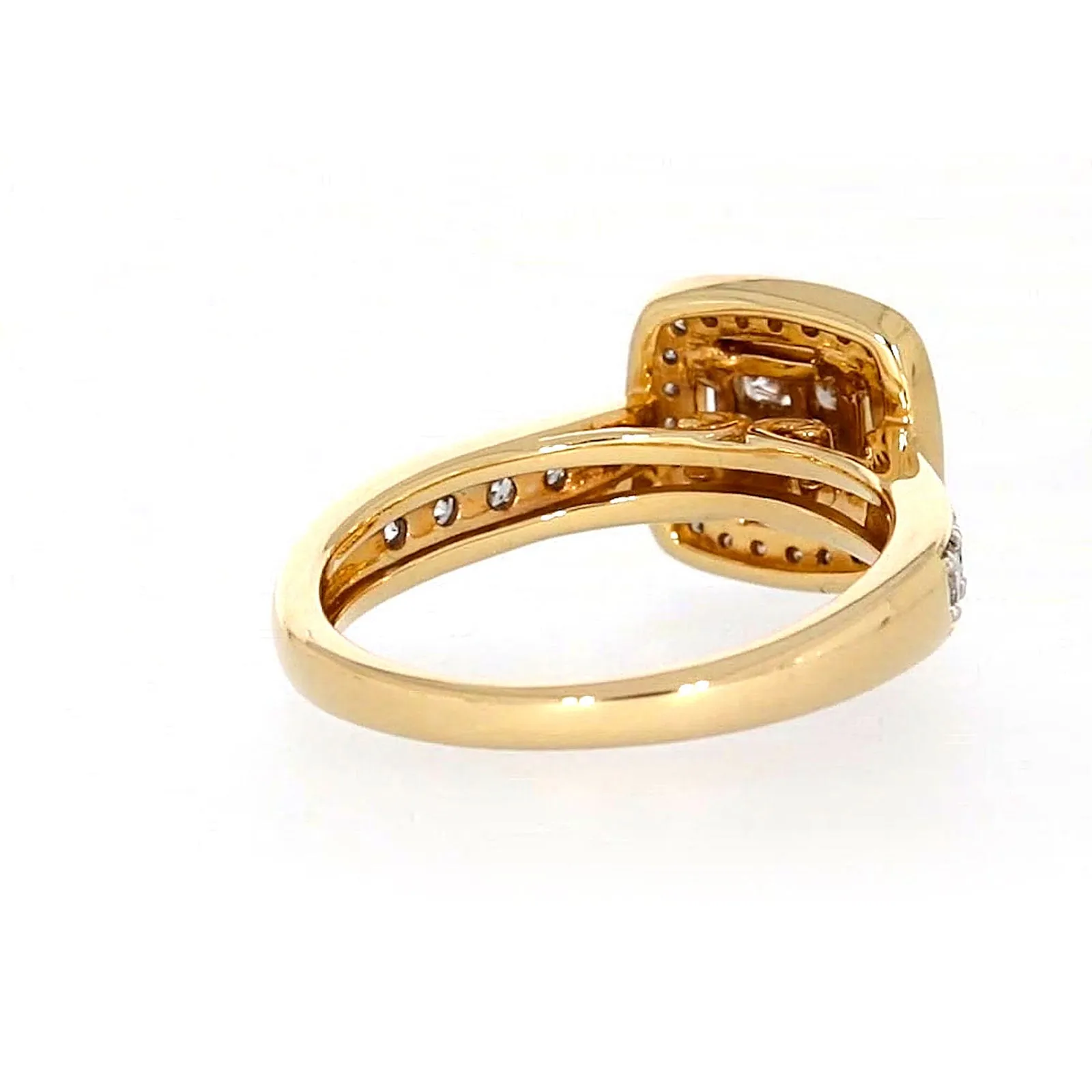 New York 14ct Yellow Gold Round Brilliant & Princess Cut 3/4 Carat tw of Diamonds Ring