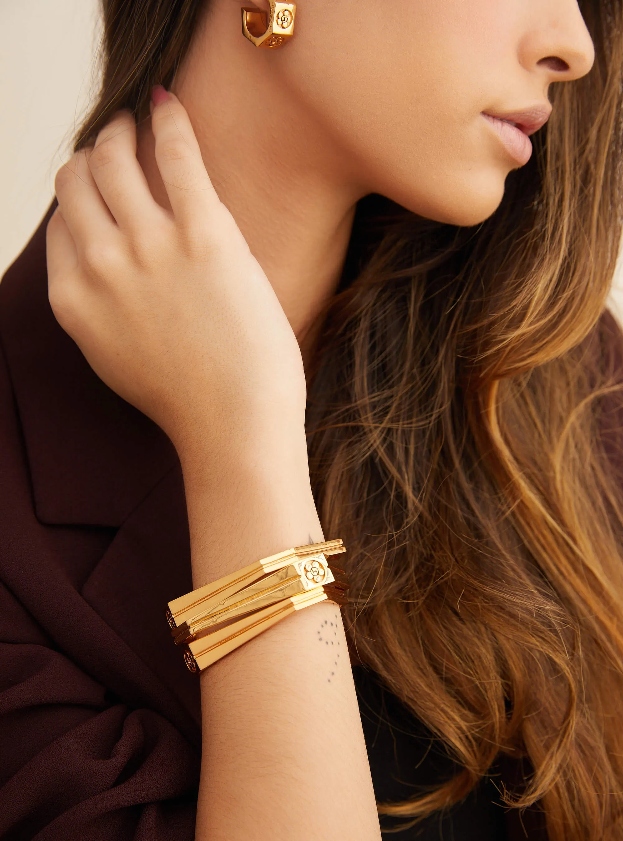 OH Poppi Bolt Handcuff Bracelet - Gold