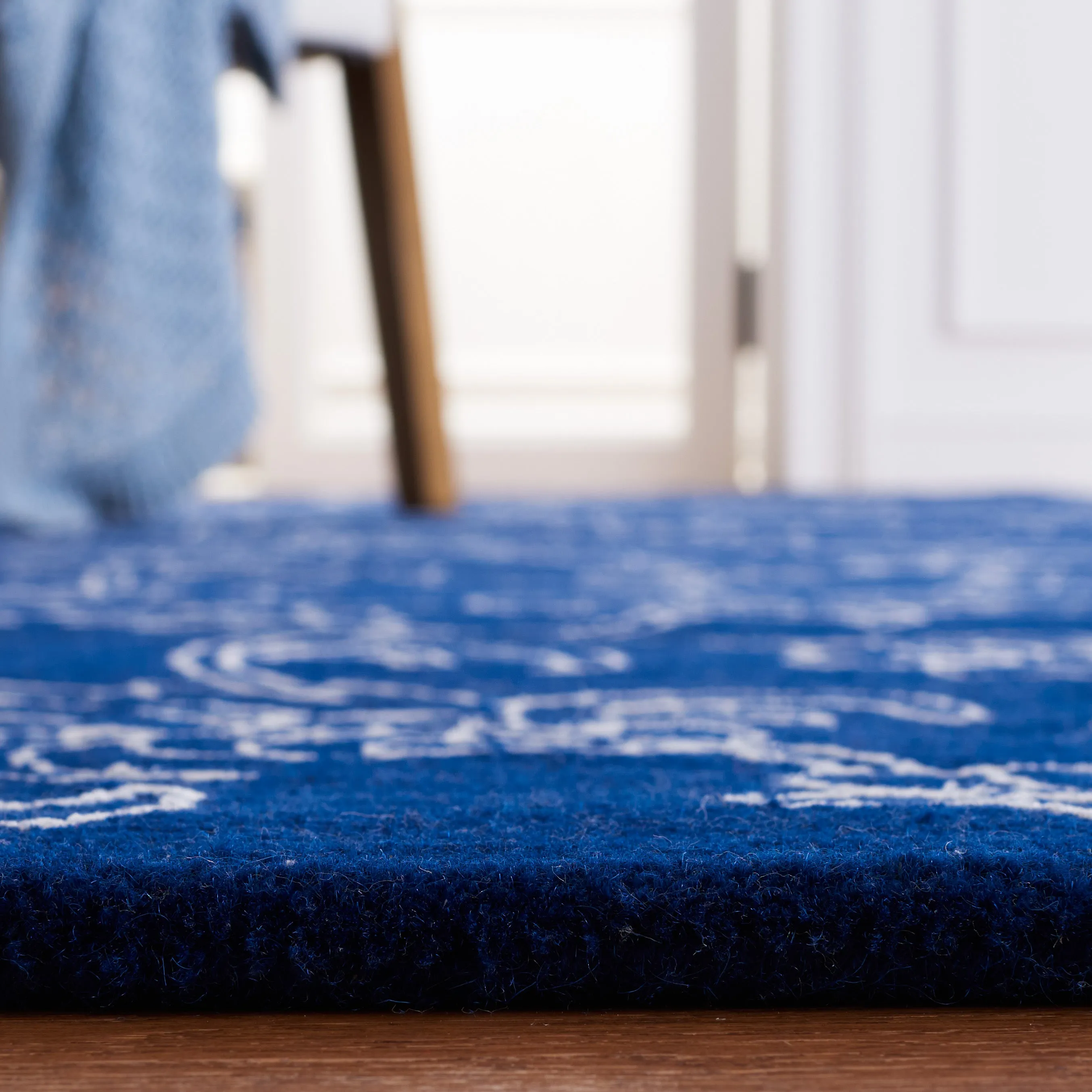 Safavieh Fifth Avenue 135 Rug, FTV135