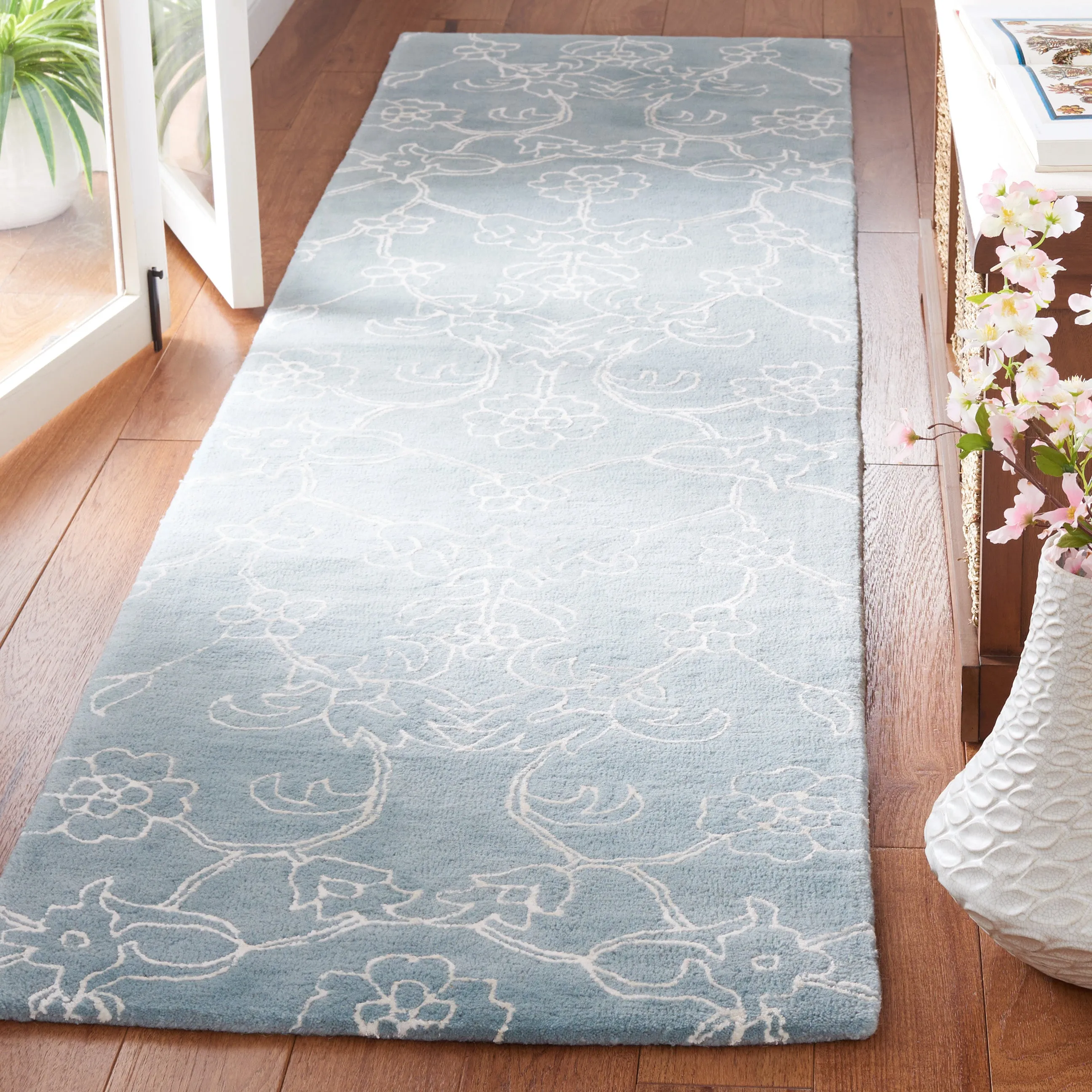 Safavieh Fifth Avenue 135 Rug, FTV135