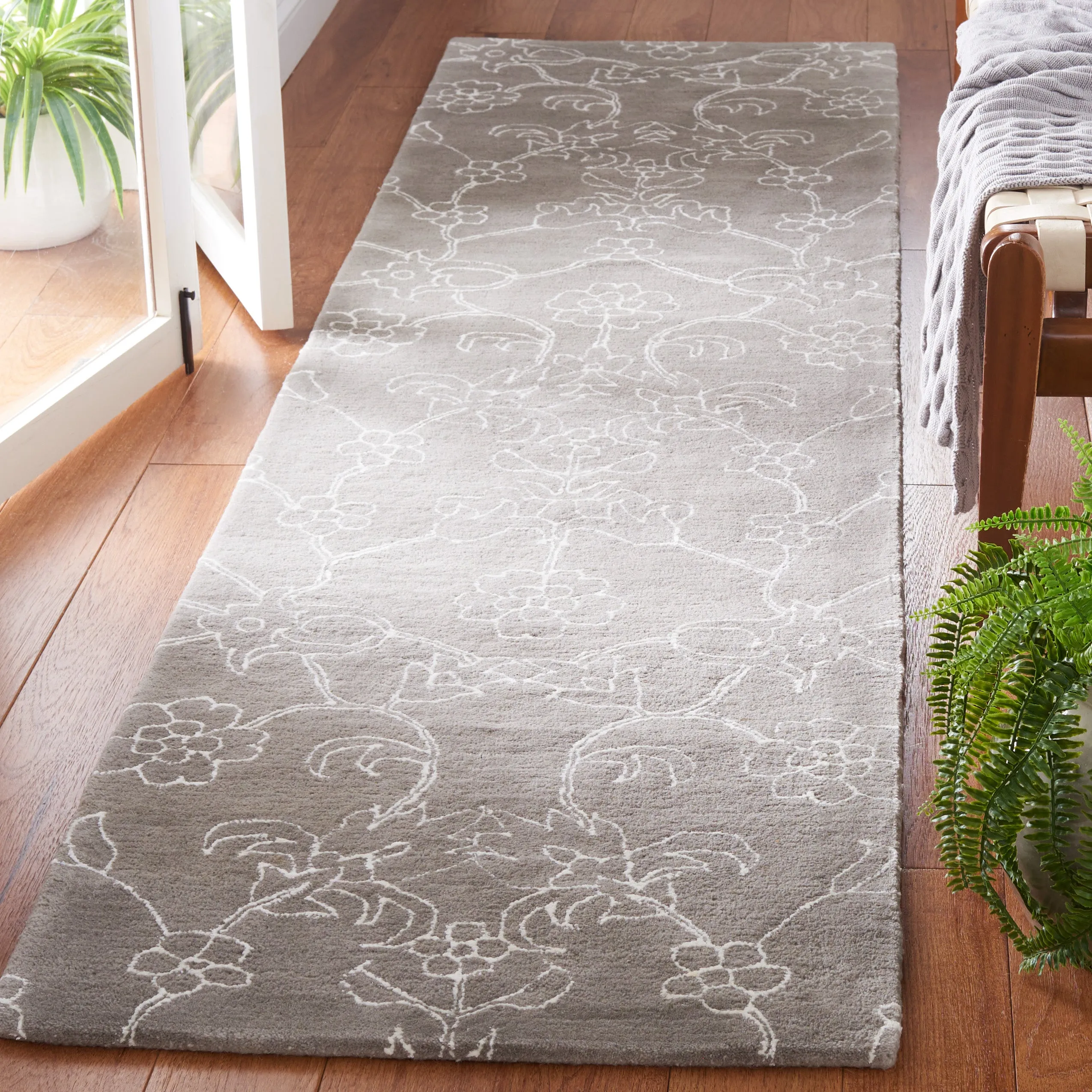 Safavieh Fifth Avenue 135 Rug, FTV135