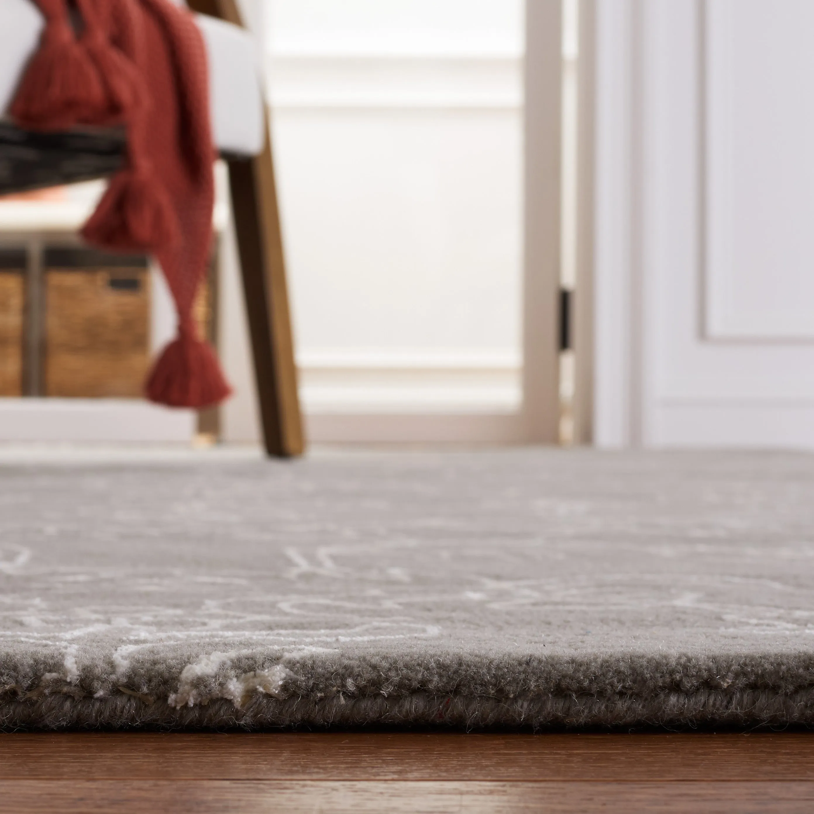 Safavieh Fifth Avenue 135 Rug, FTV135