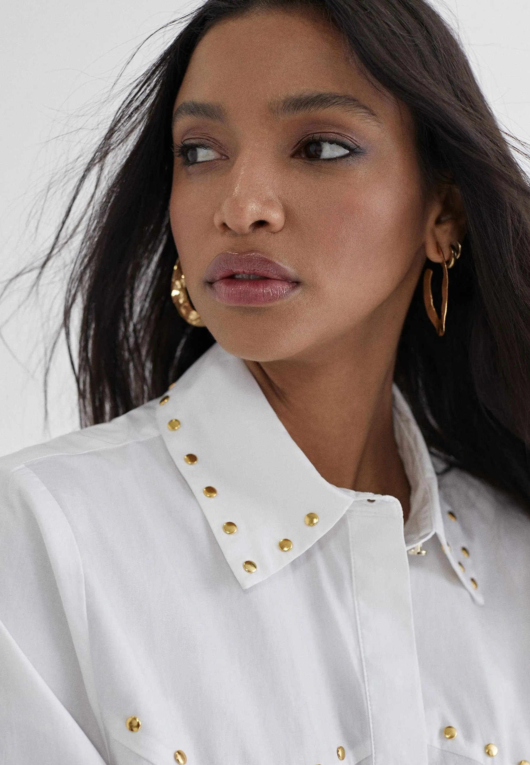 Shirt with rhinestone details