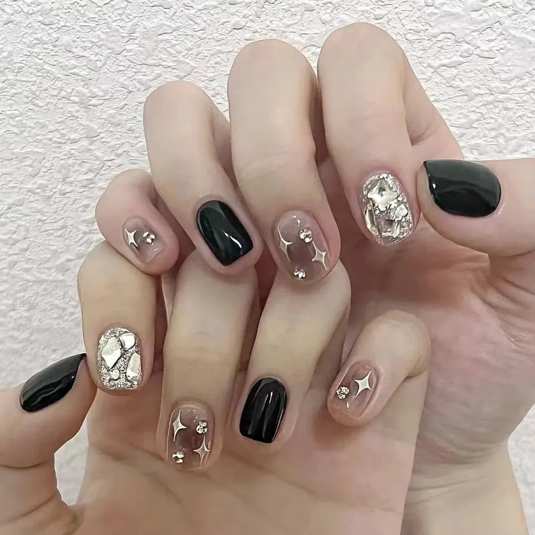 Sparkling Diamond False Nails Set: Glamorous 3D Designs