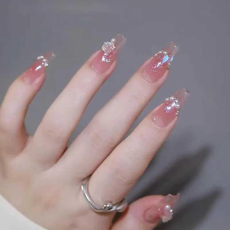 Sparkling Diamond False Nails Set: Glamorous 3D Designs