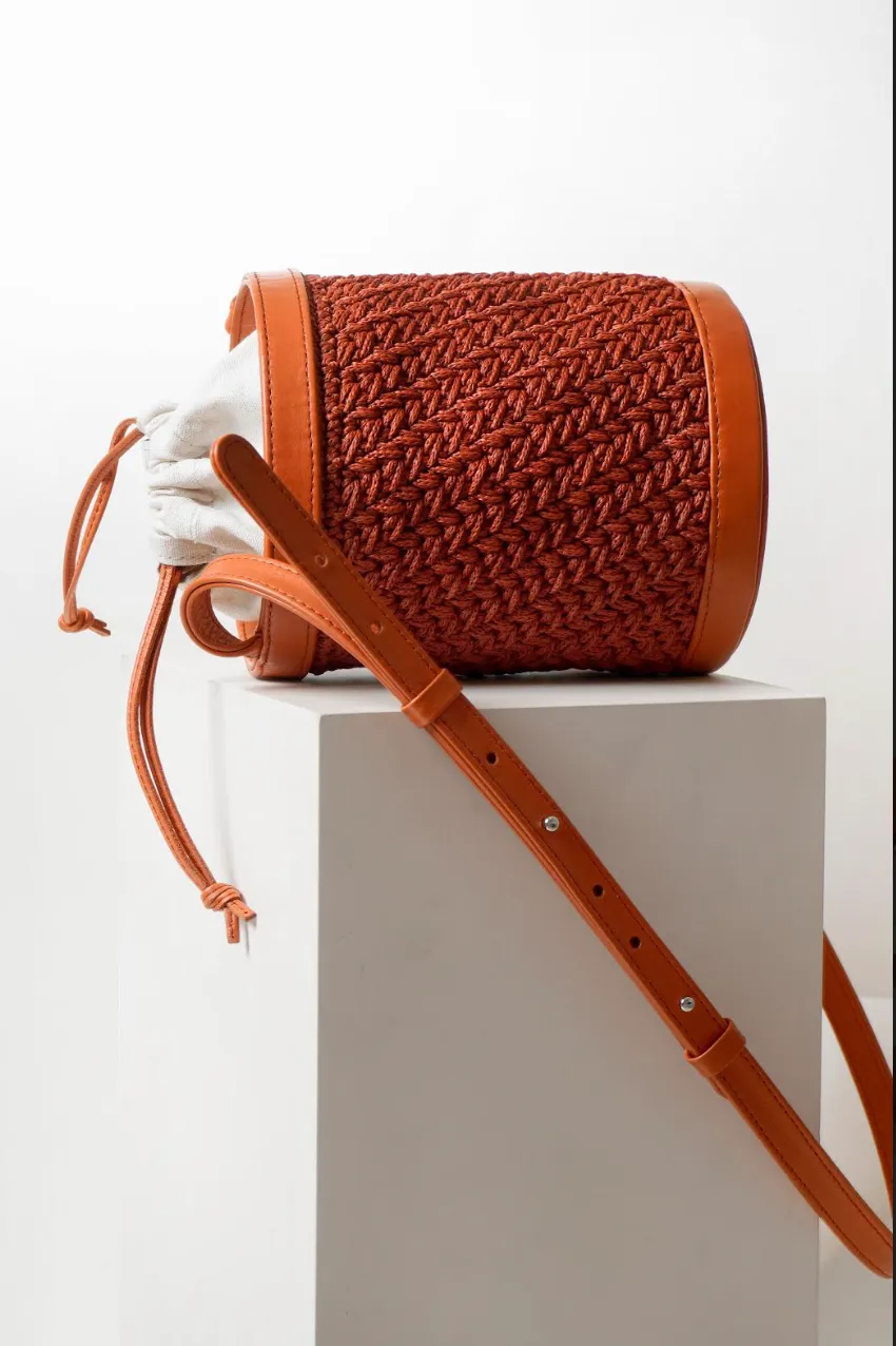 XIMENA BUCKET BAG PAPRIKA